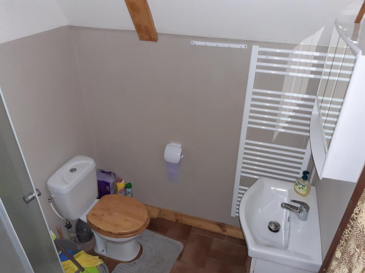 Holiday Home Zajicovi Rabyne Exterior foto