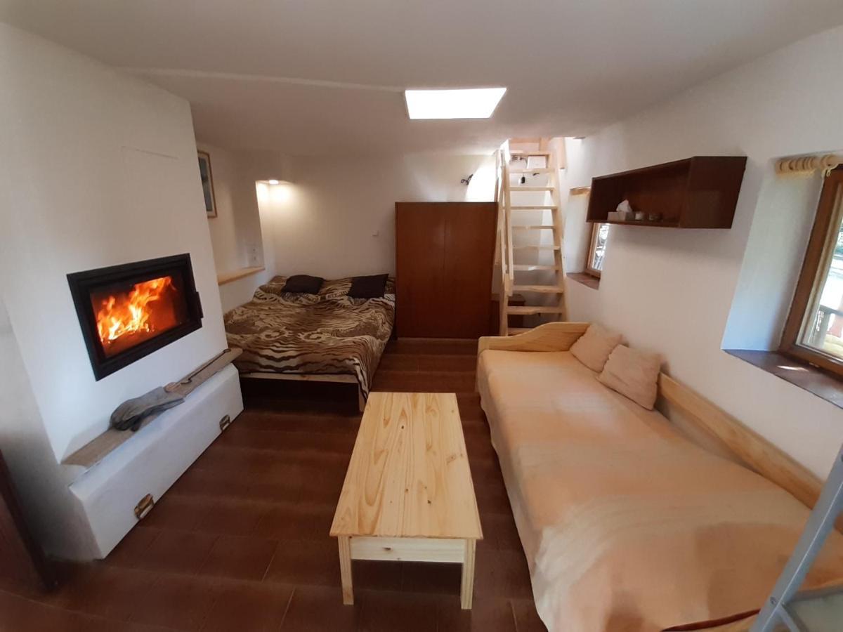 Holiday Home Zajicovi Rabyne Exterior foto